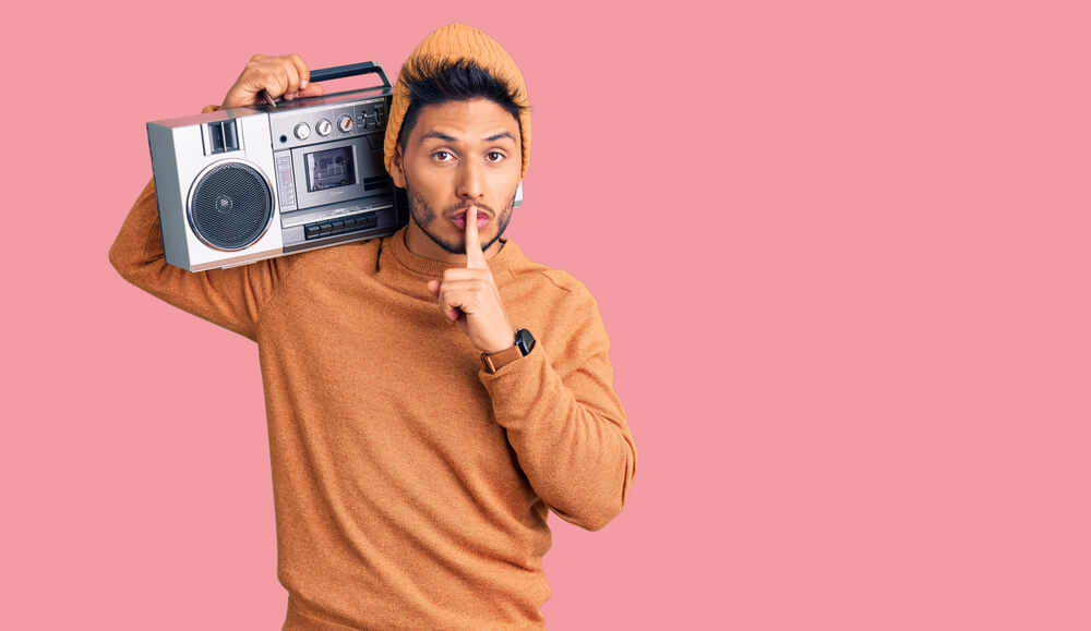 「記憶力アップ　音楽を聞く」